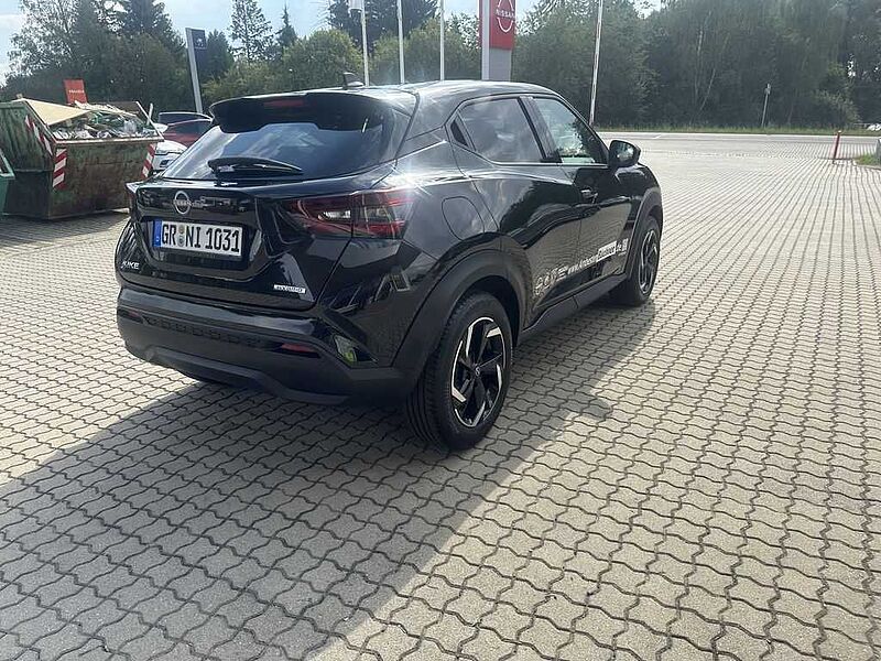 Nissan Juke 1.6 Hybrid 4AMT N-Connecta