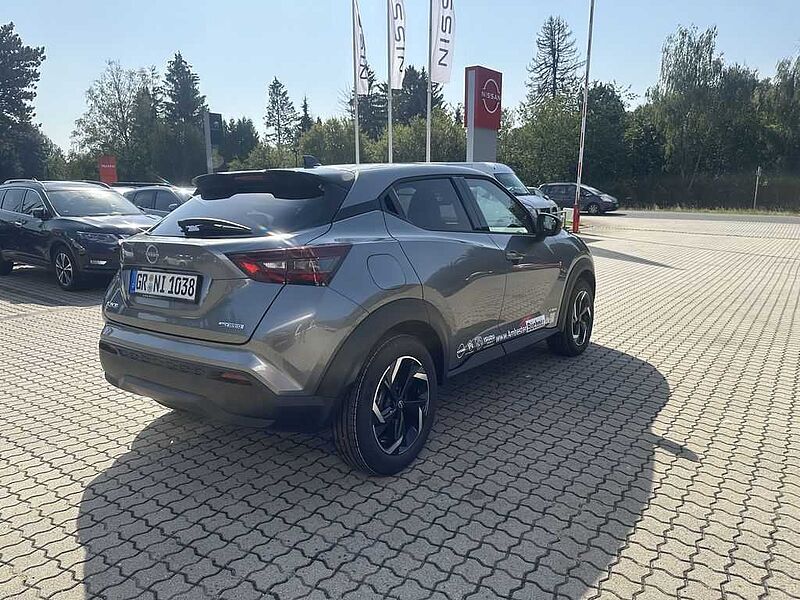 Nissan Juke 1.6 Hybrid 4AMT N-Connecta