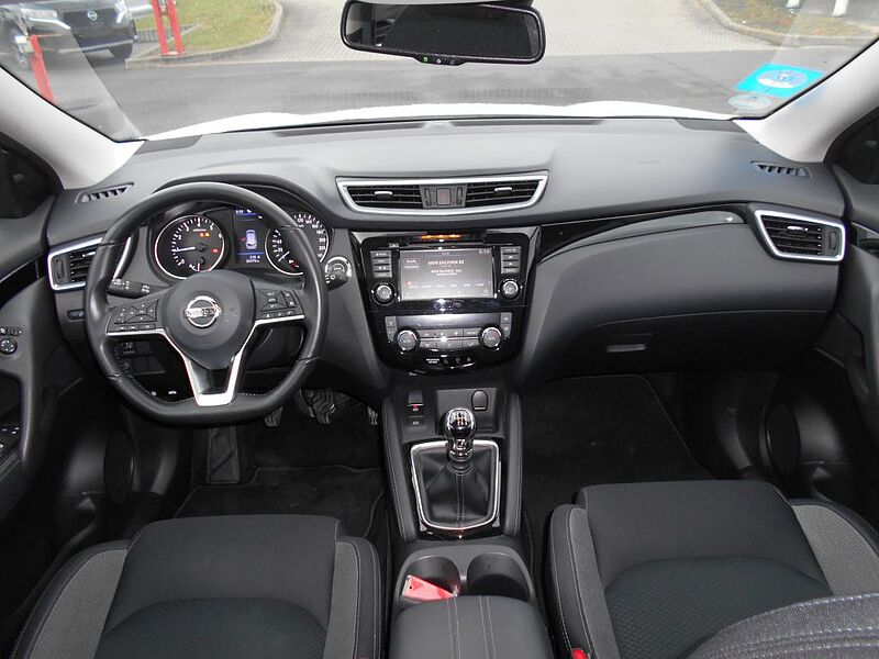 Nissan Qashqai 1.3 DIG-T N-CONNECTA